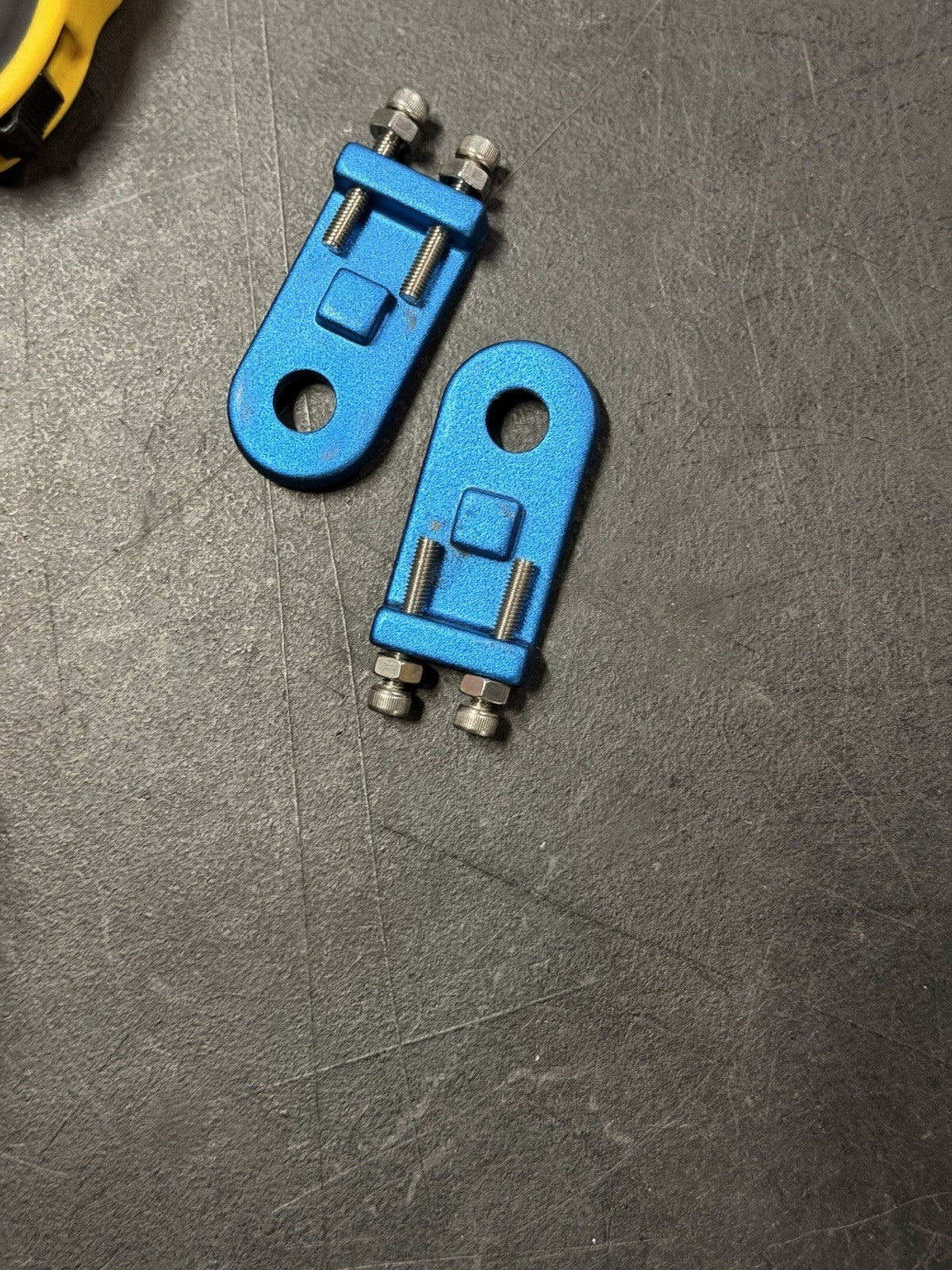 Genetic Chain Tag Tensioners