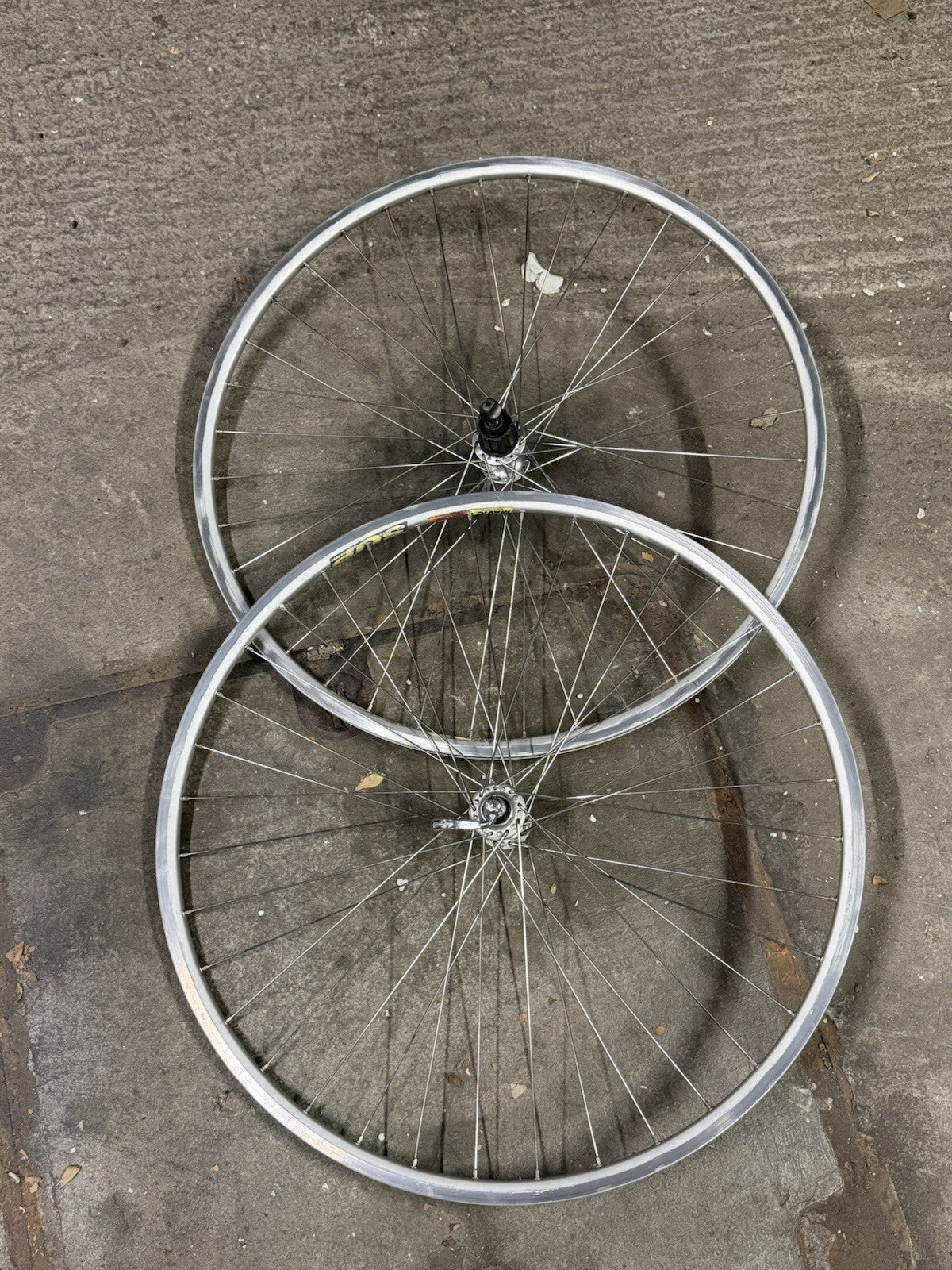 Campagnolo Road Wheelset Clinche Rims Vintage - product photo | Miclo Bikes