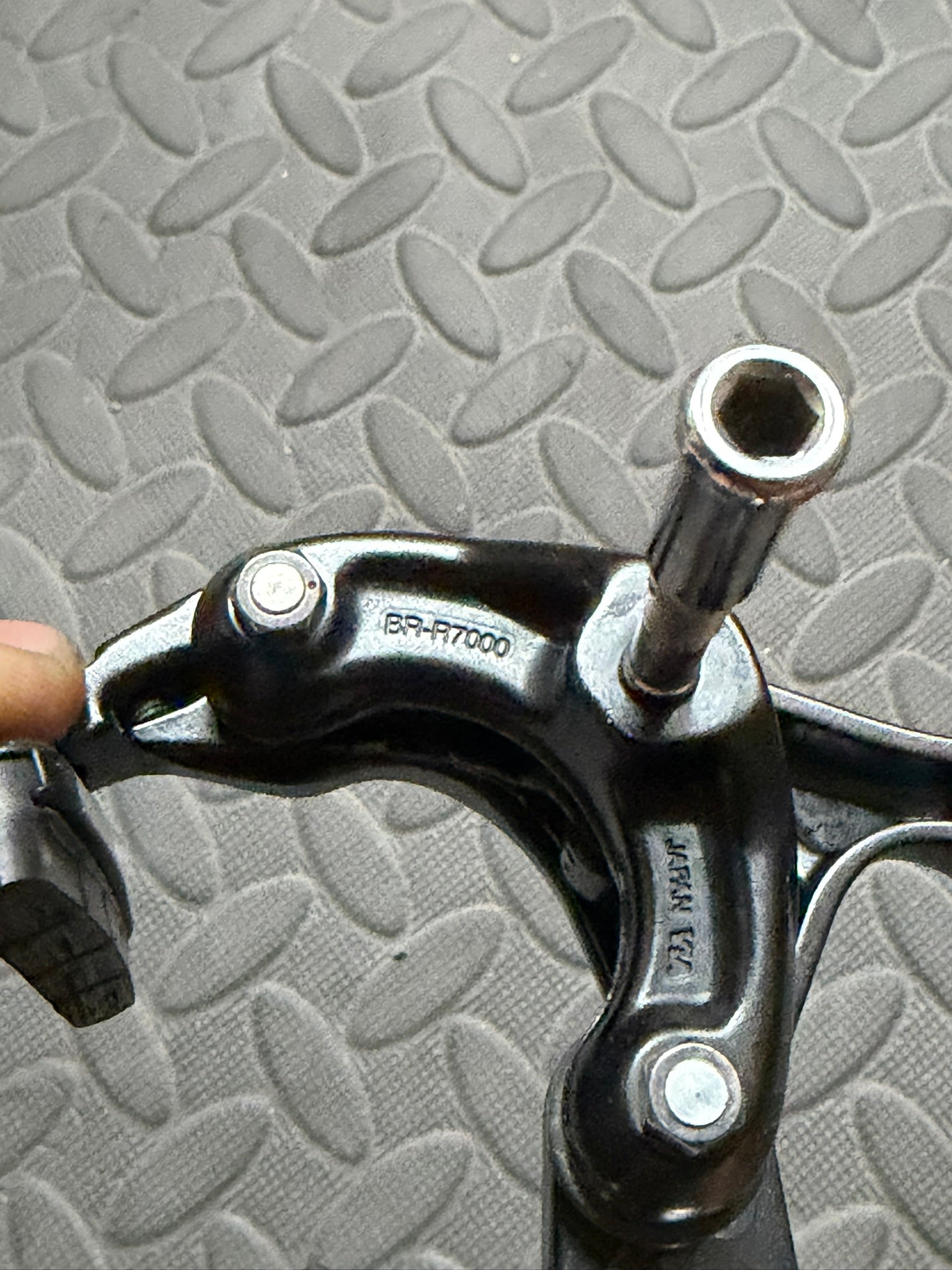 Shimano 105 R7000 Front Brake Caliper