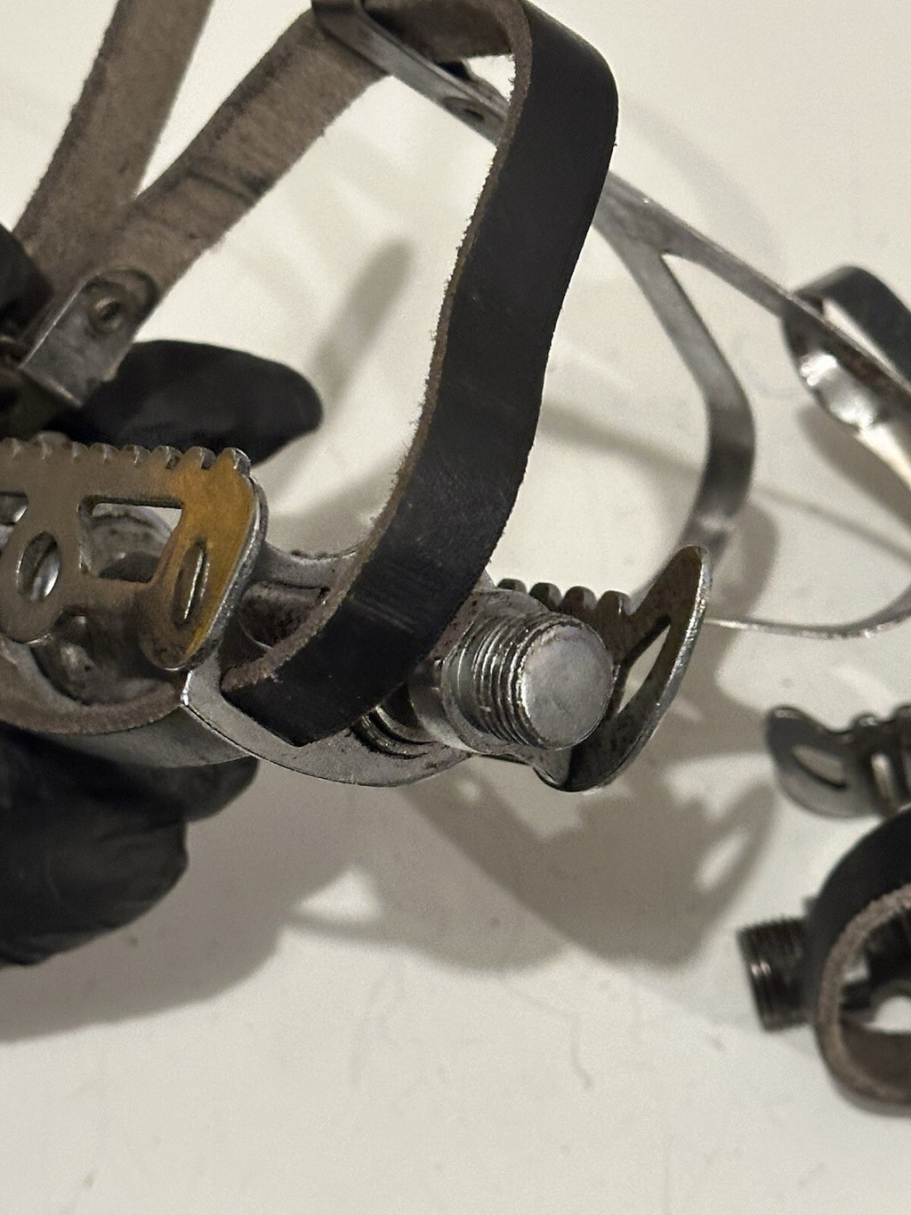 Vintage Bike Pedals And Cages Tour De France - product photo 3 | Miclo Bikes