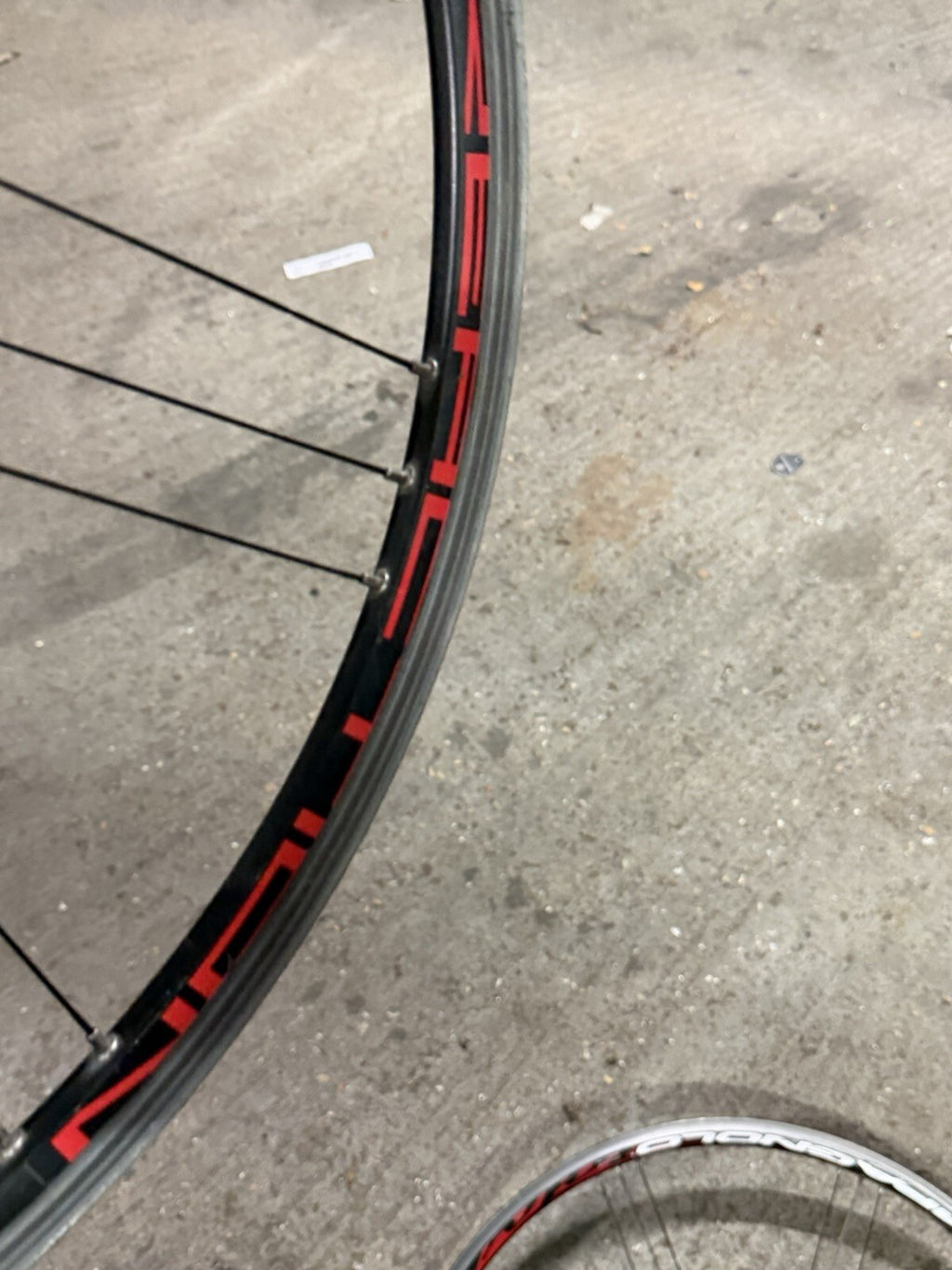 Campagnolo Vento Reaction Clincher Road Wheelset