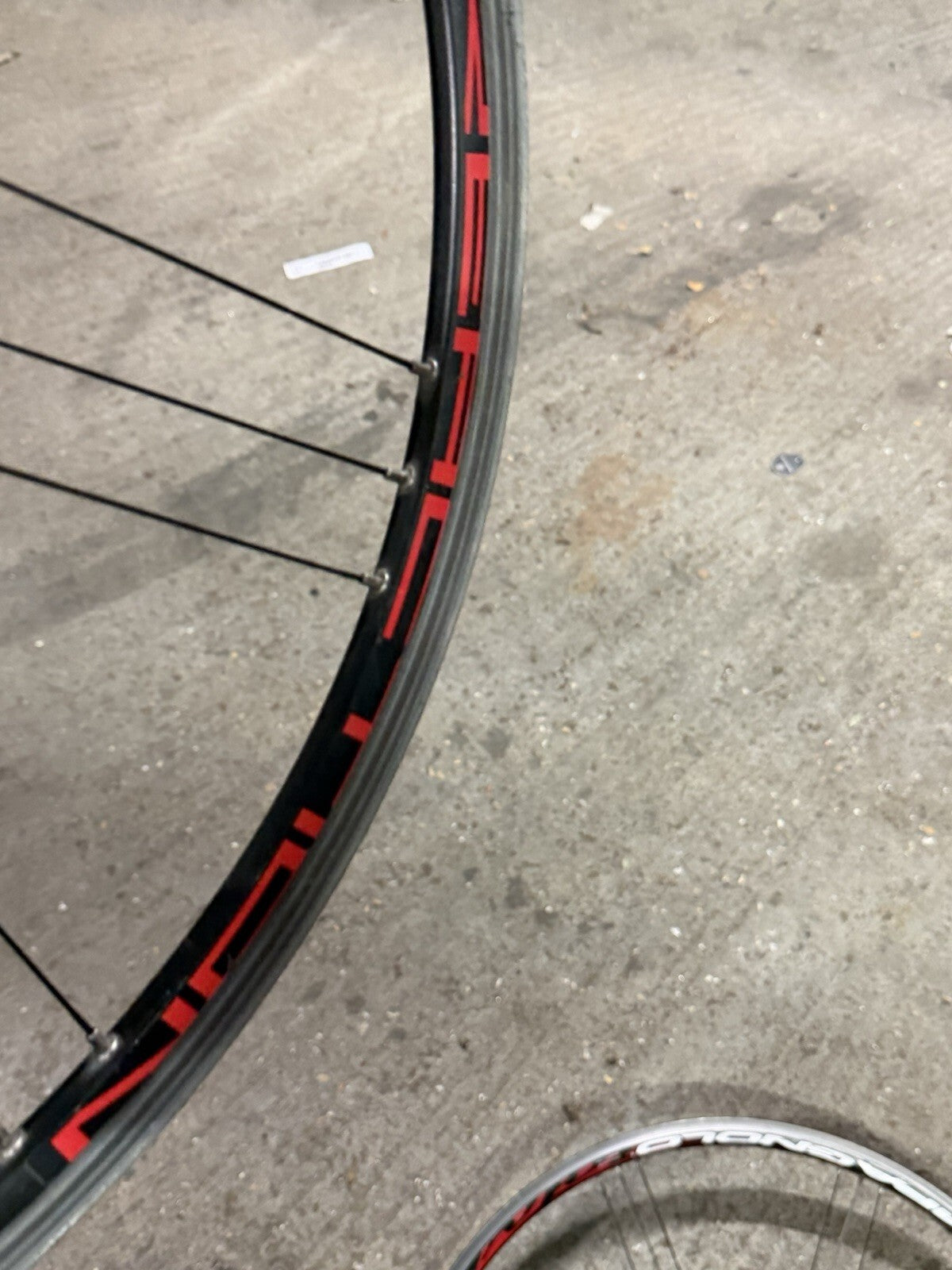 Campagnolo Vento Reaction Clincher Road Wheelset