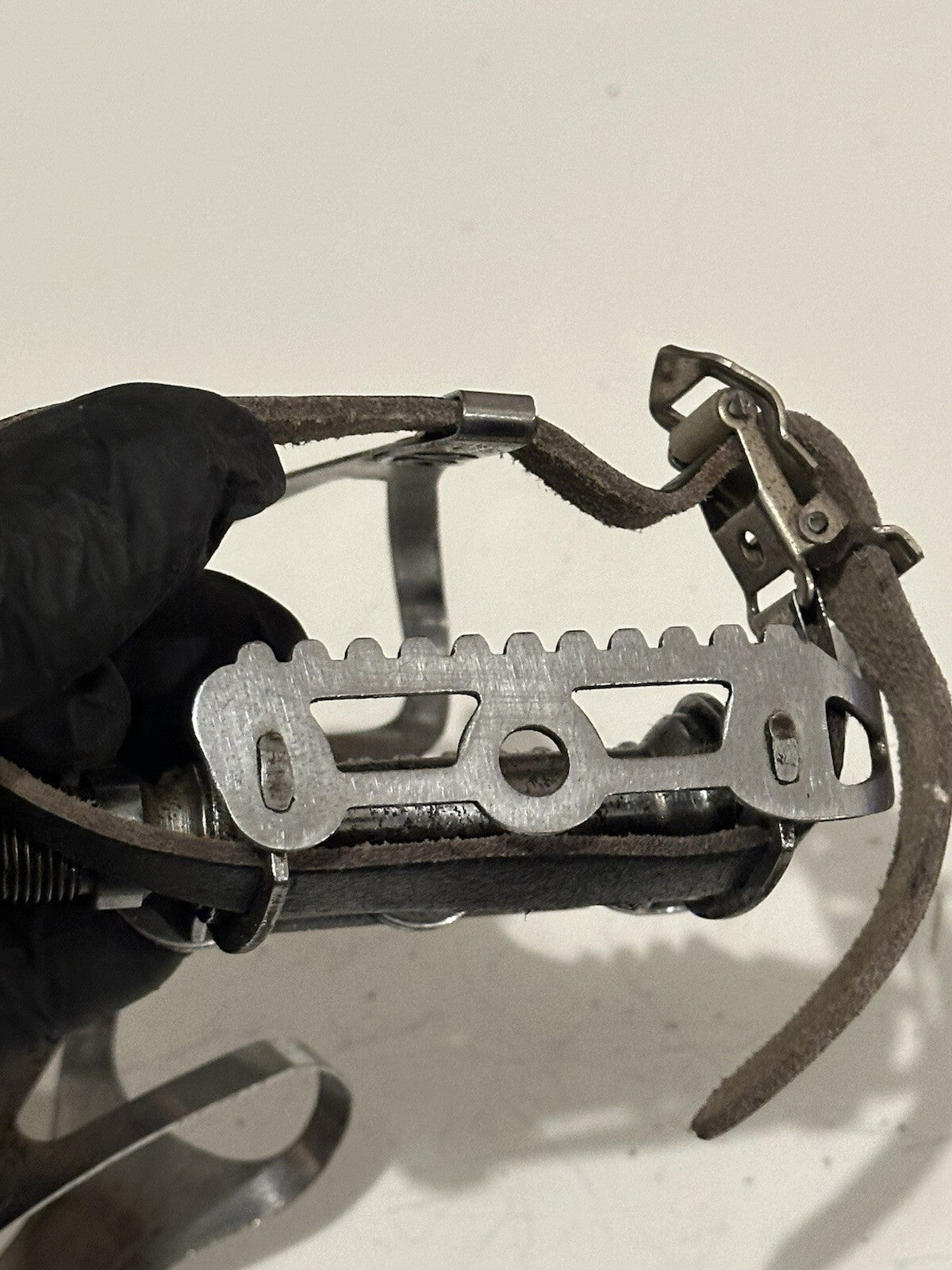 Vintage Bike Pedals And Cages Tour De France - product photo 7 | Miclo Bikes