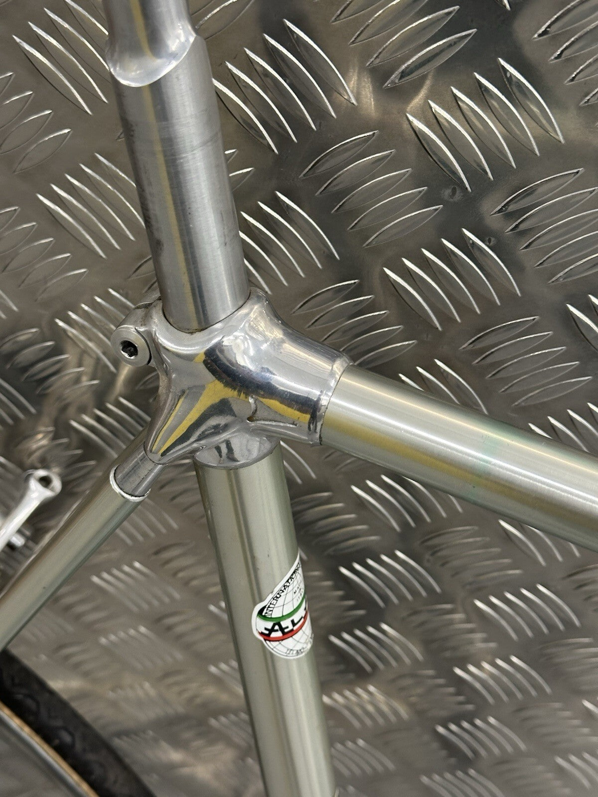 Rare Alan Road Bike Project Bike Unfinished Campagnolo Super Record - product photo 12 | Miclo Bikes