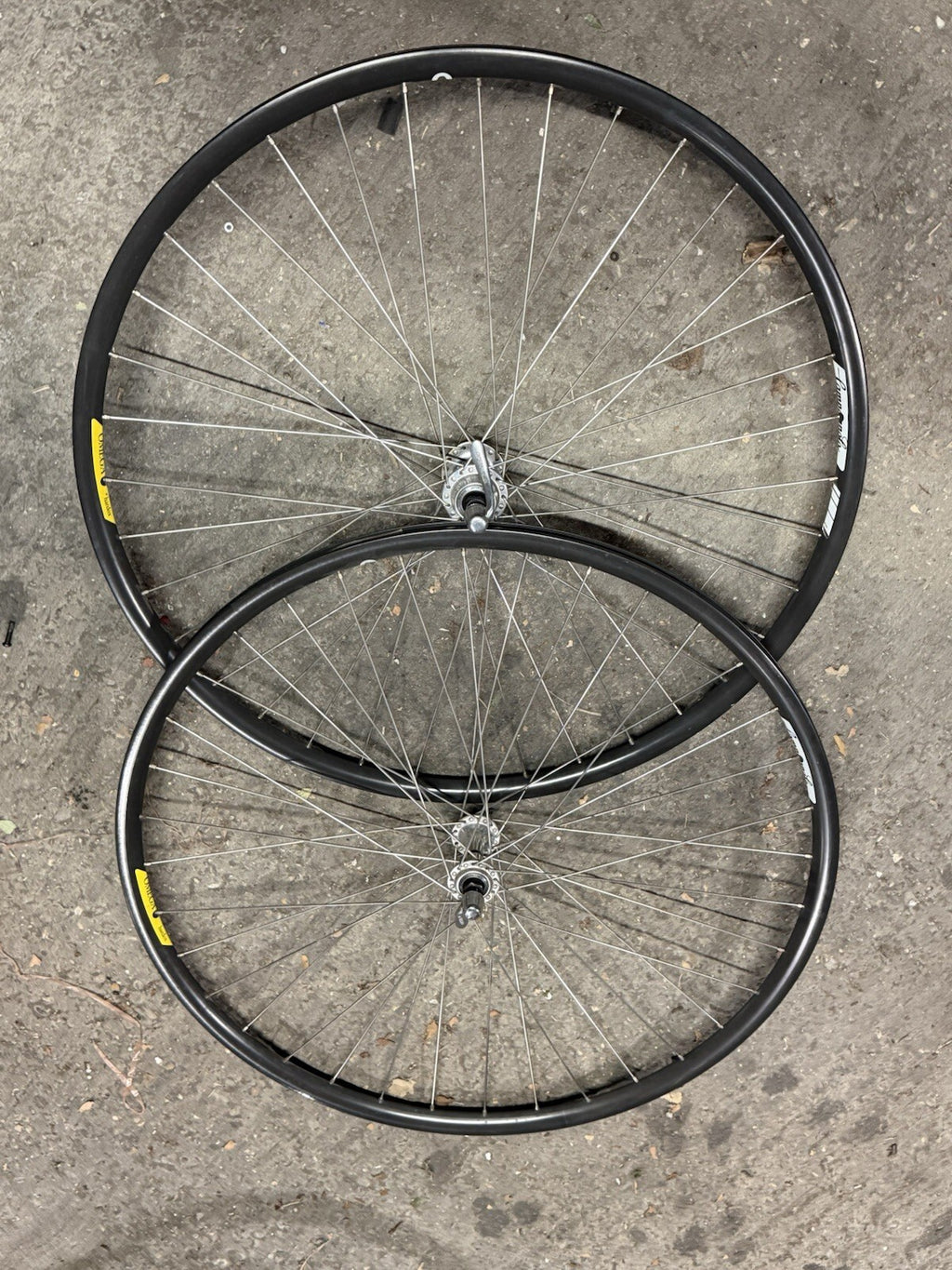 Shimano 600 700c vintage clincher wheelset with Campagnolo Omega rims