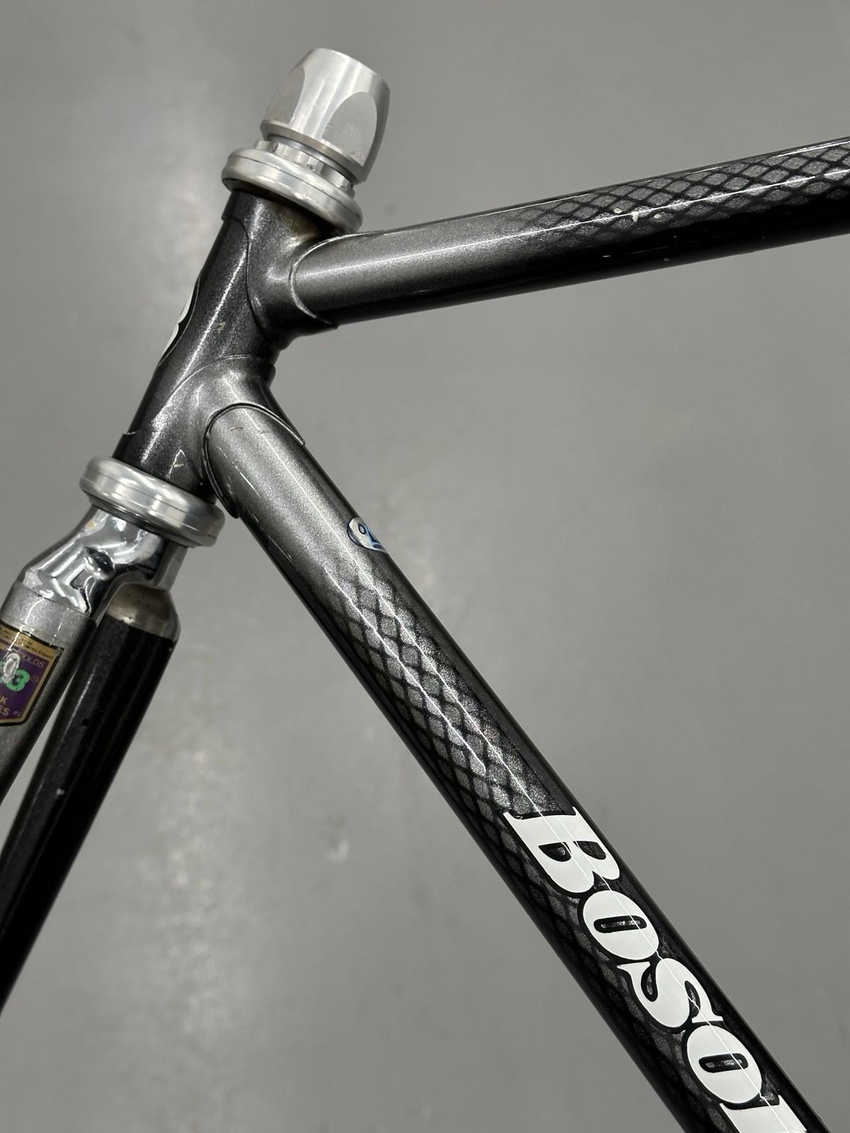 Bosomworth Pursuit Frameset 700/650c Forks Campagnolo Seatpost