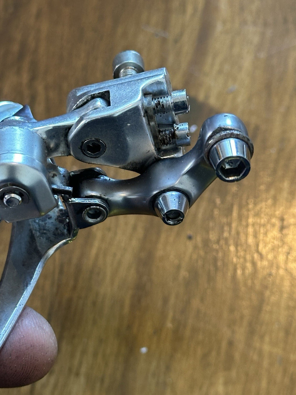 Dura Ace Front  Derailleur  Y400