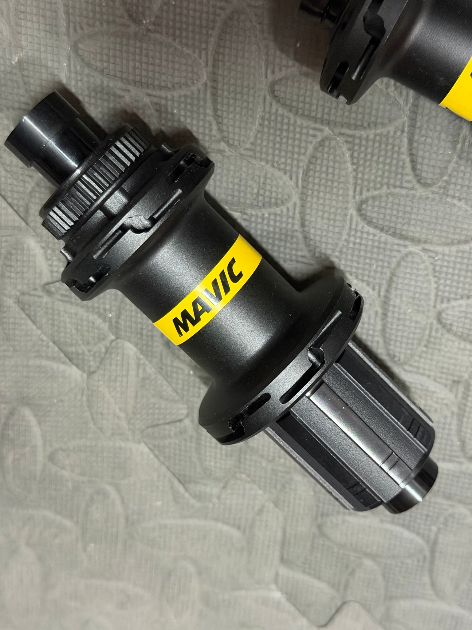 Mavic Road Hubset