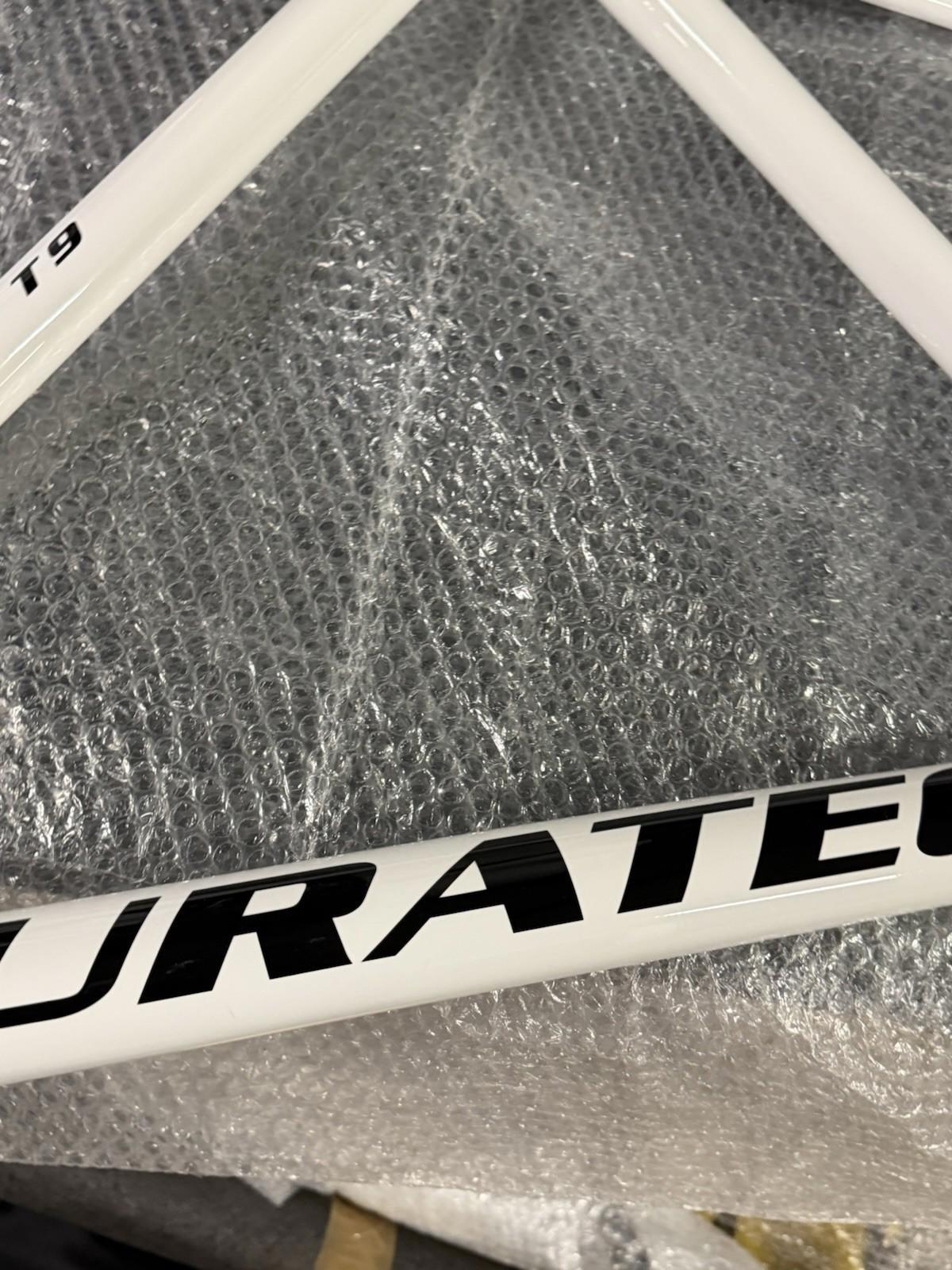 Duratec Magnetic T9 Track Aluminium Frameset Fixed Gear Size 56