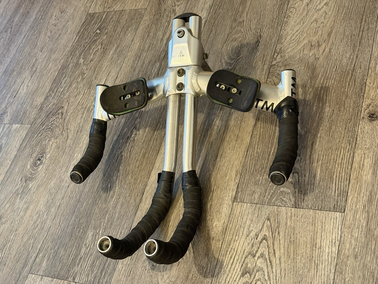 Rare Itm Dual Road Track Tt Handlebars Set