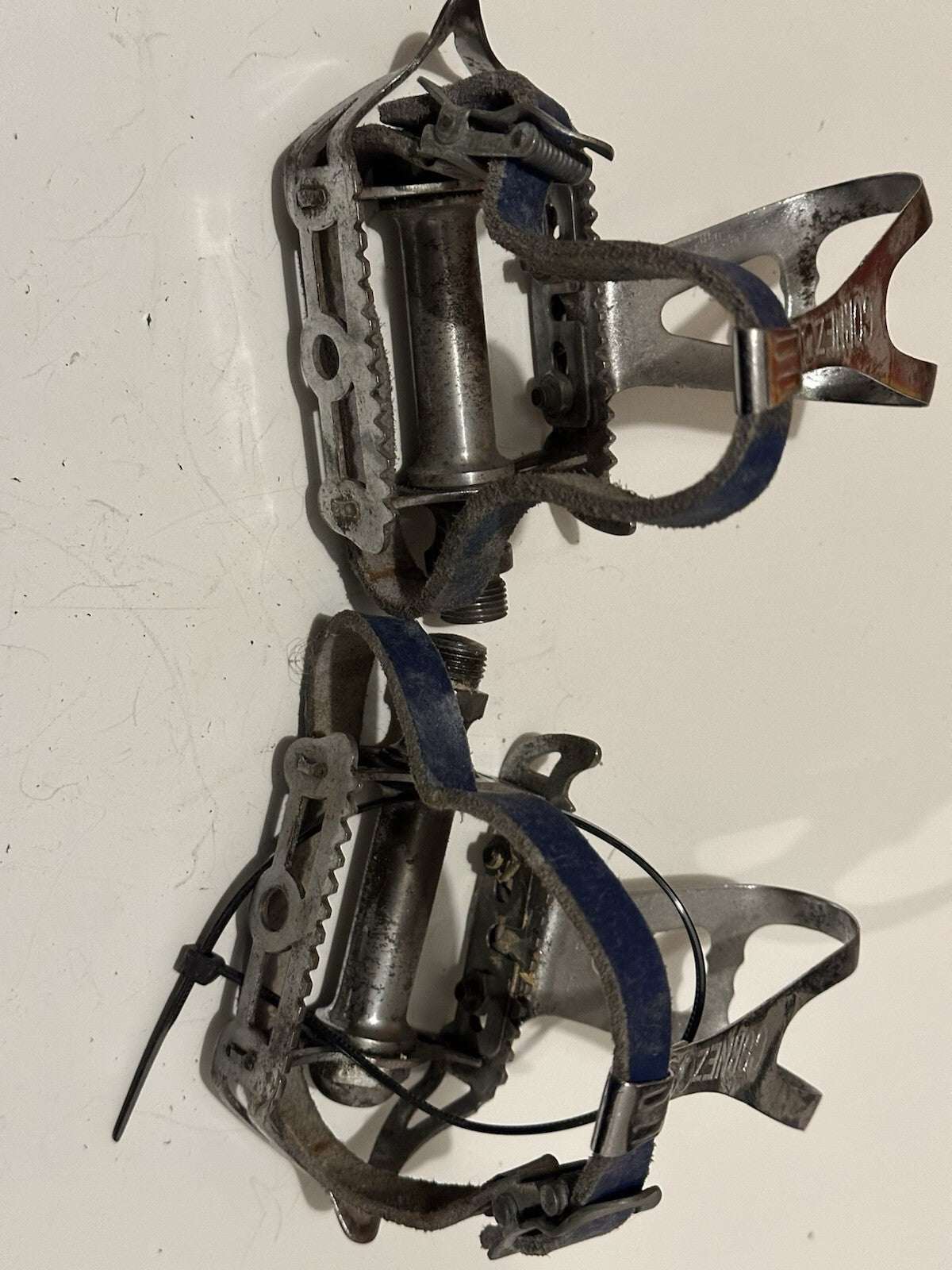 Vintage Bike Pedals And Cages Road