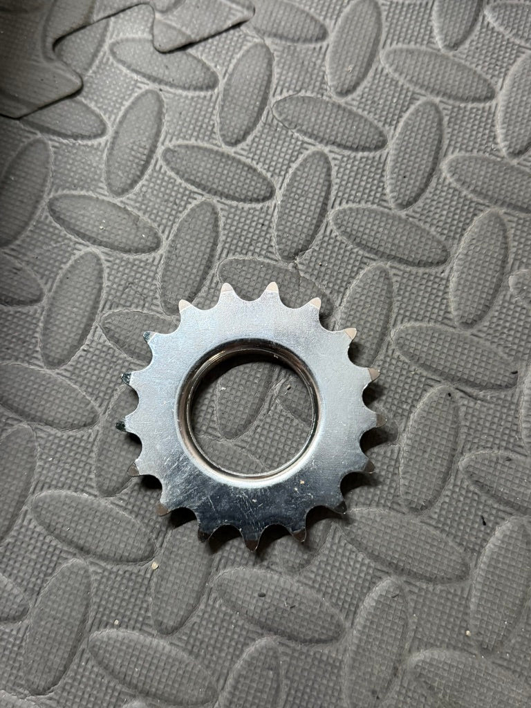17t 1/8 Track Sprocket