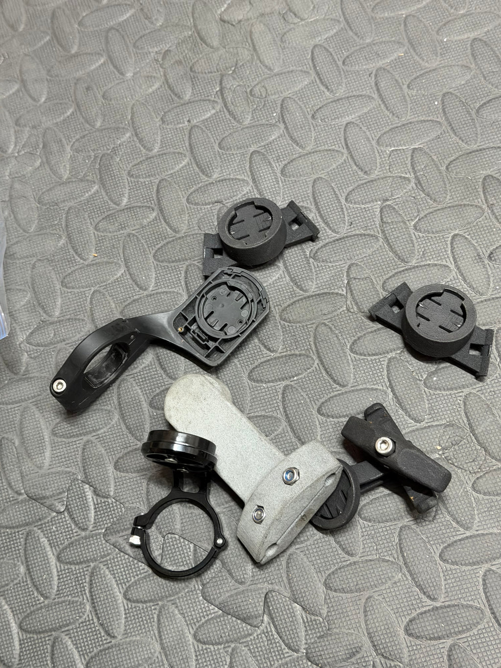 Garmin Mounts Joblot