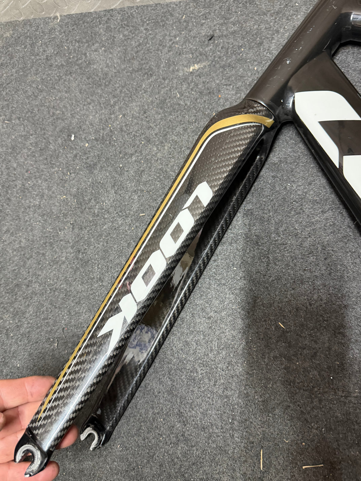 Look 464 AL Track Frameset Size M – Top Tube Dent
