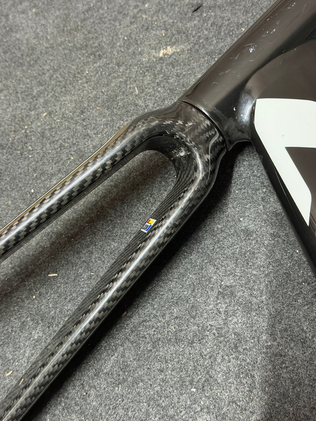 Look 464 AL Track Frameset Size M – Top Tube Dent