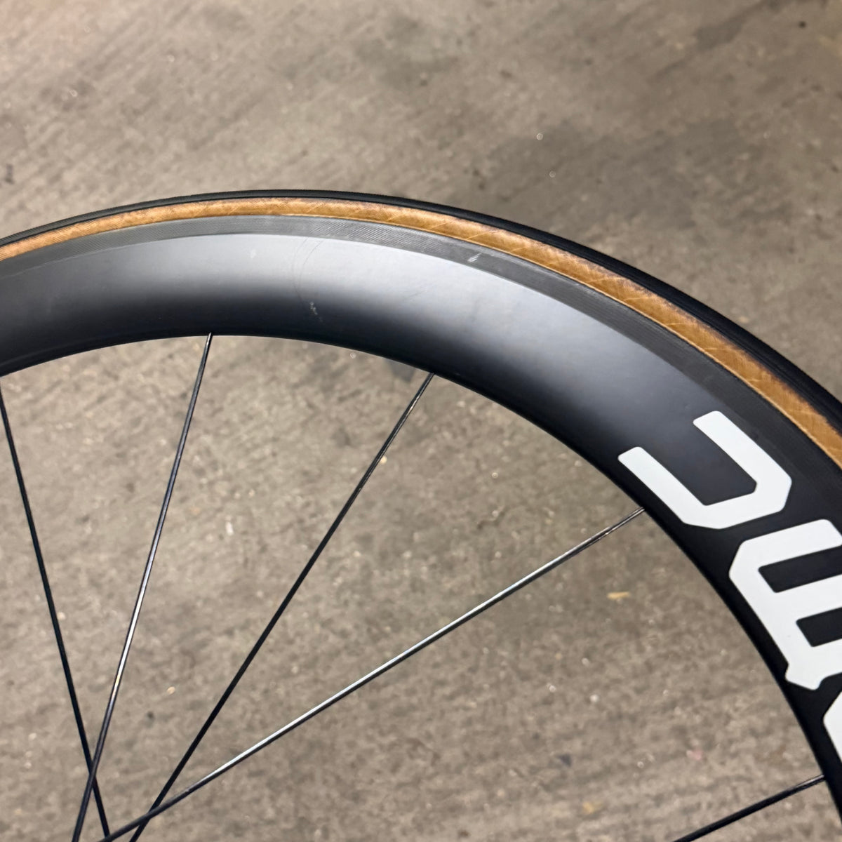 BMC Track Carbon Wheelset DuraAce 7600 Hubs Tubular