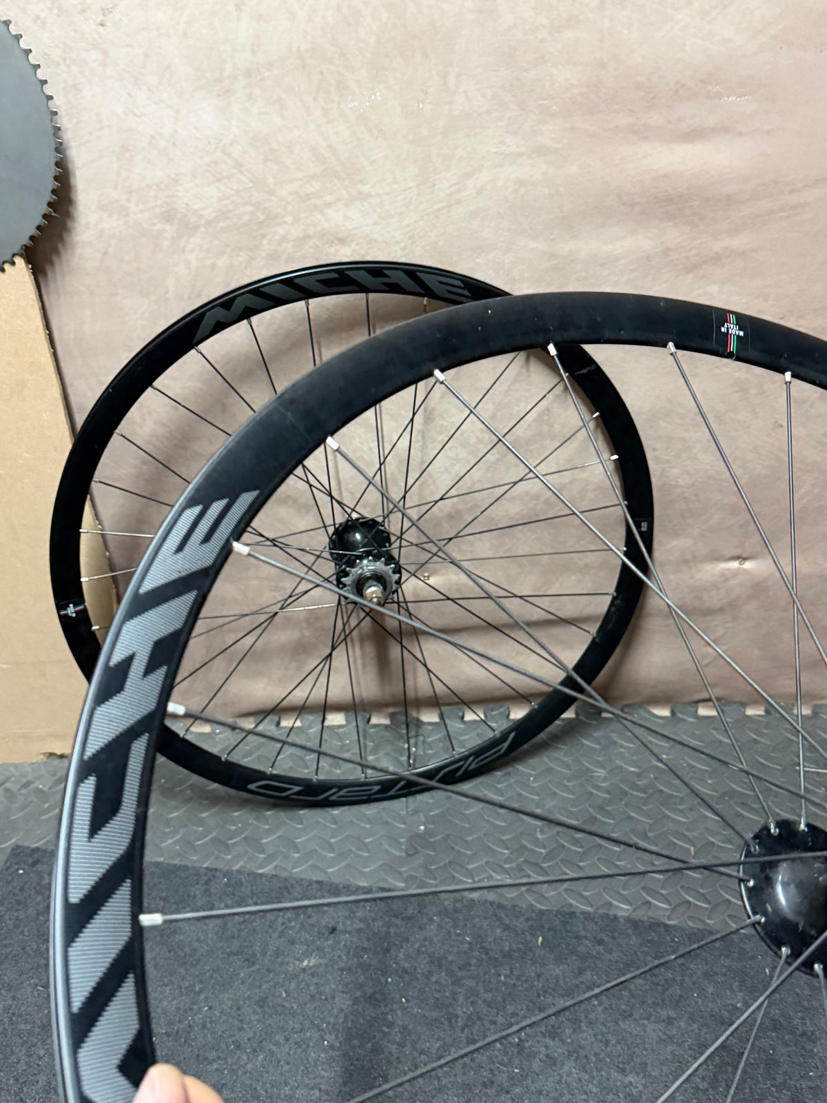 Miche Pistard rim graphics and clincher sidewall
