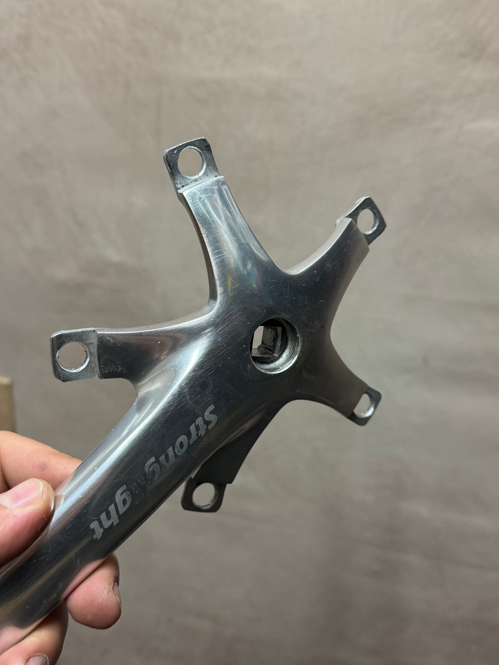 Stronglight logo on the five-arm crank spider