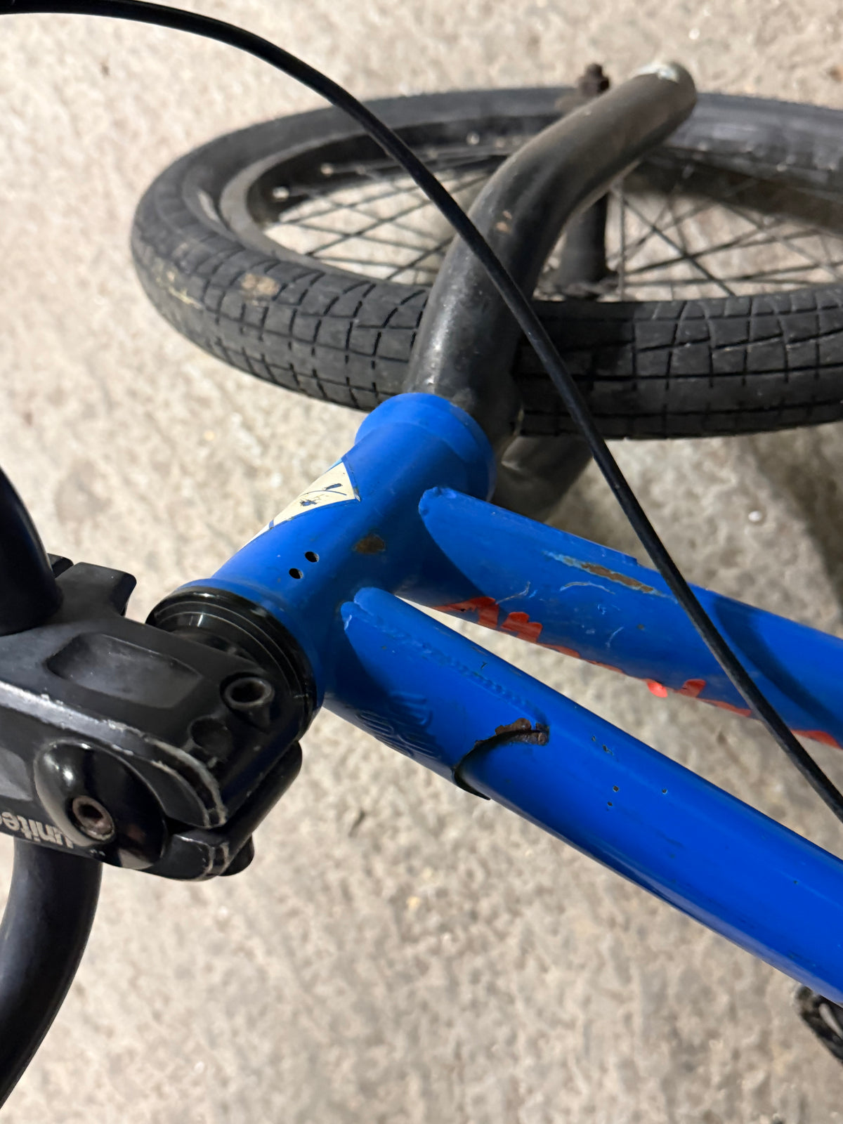 BMX stem and headset viewed from above