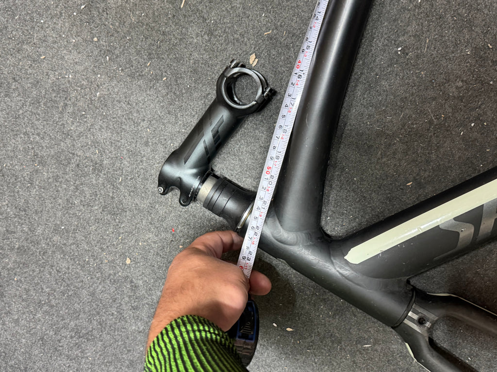 Specialized Langster size 54 frameset – seat tube measurement with tape
