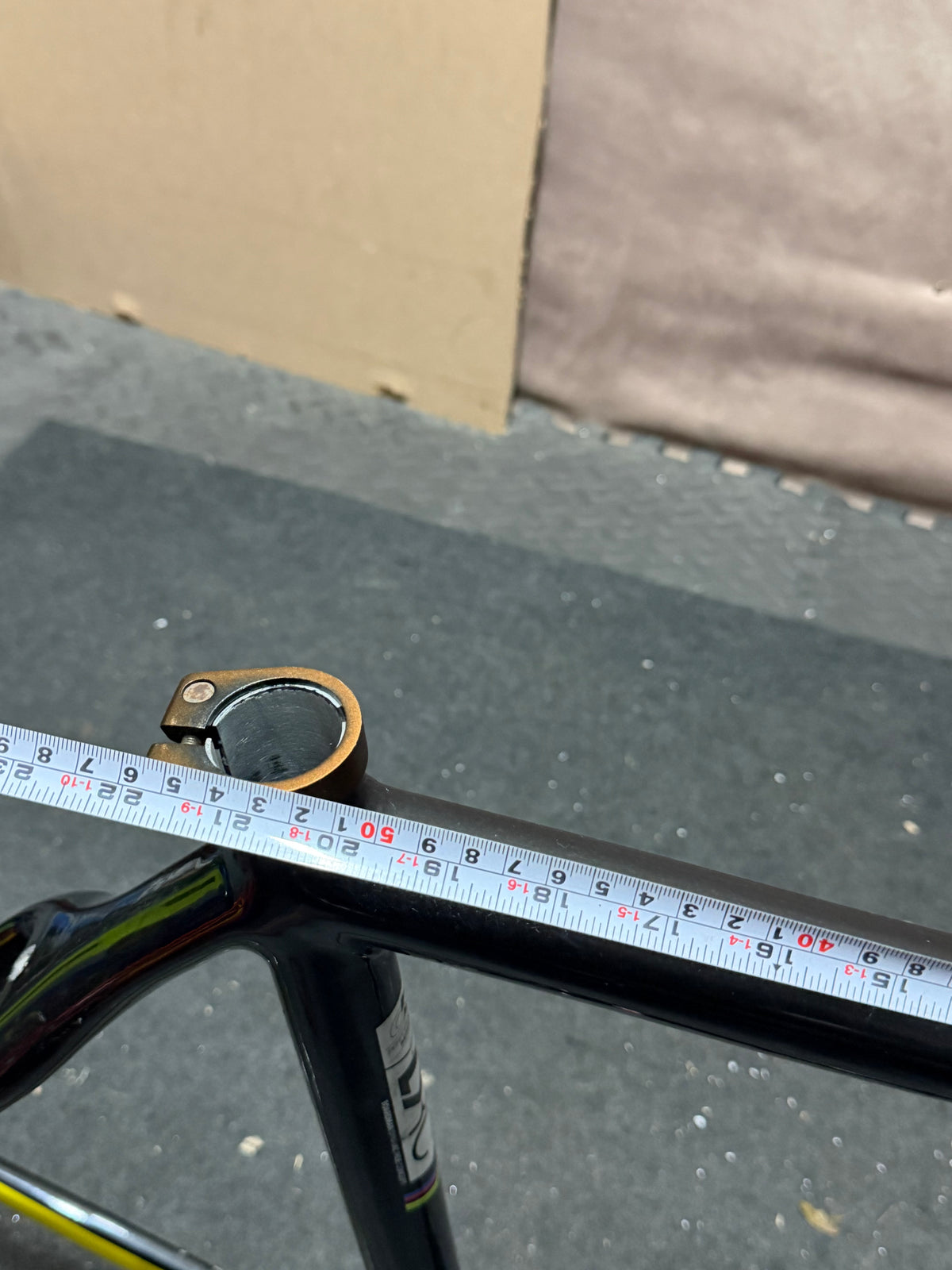 Boardman TK Pro 51cm track frameset – top tube measurement with tape