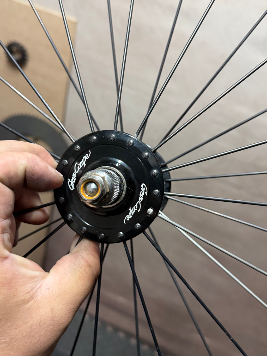 Gran Compe H Plus Son 700c track front wheel – front axle end and hub flange