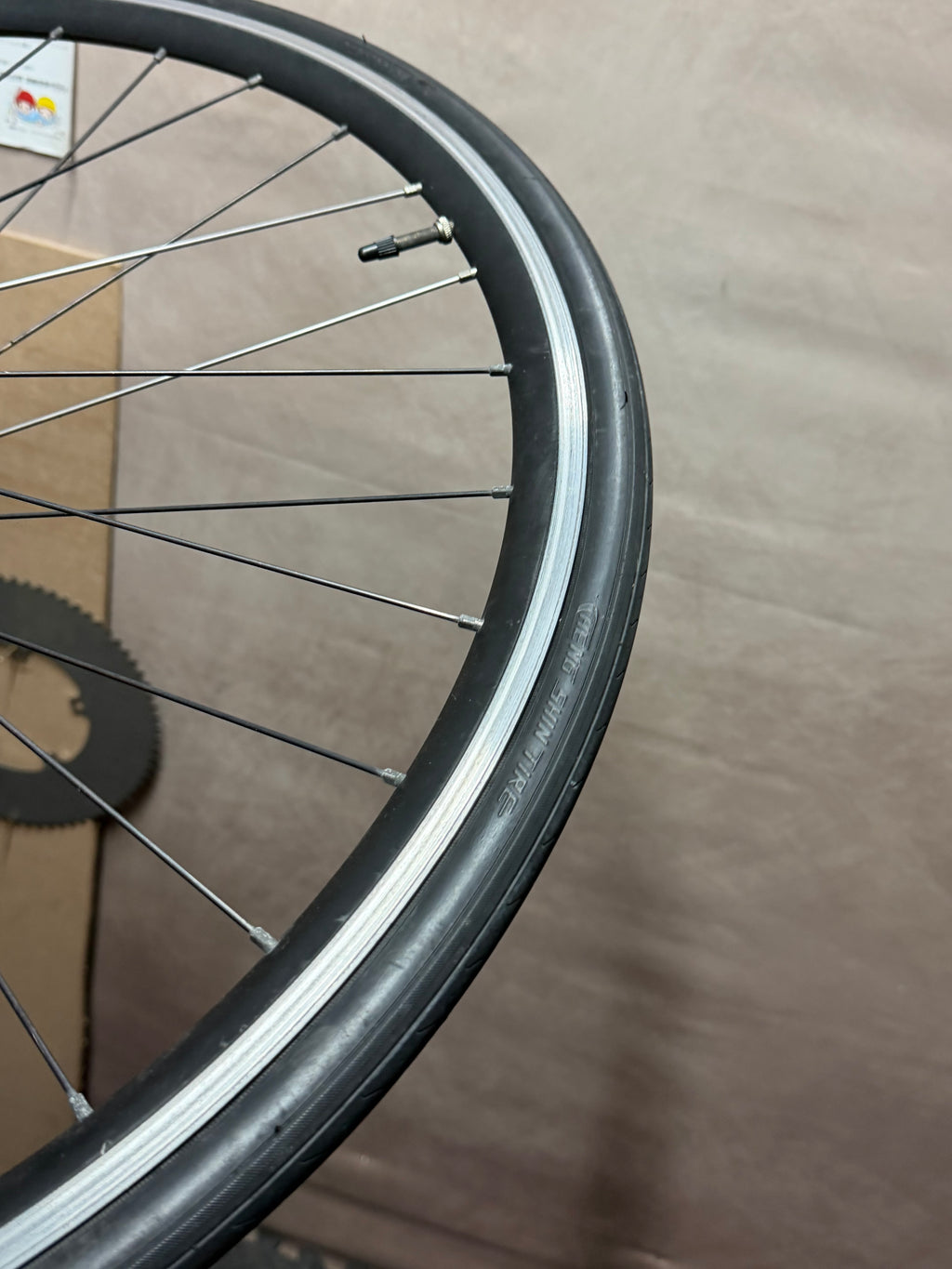 Gran Compe H Plus Son 700c track front wheel – rim surface and spoke lacing