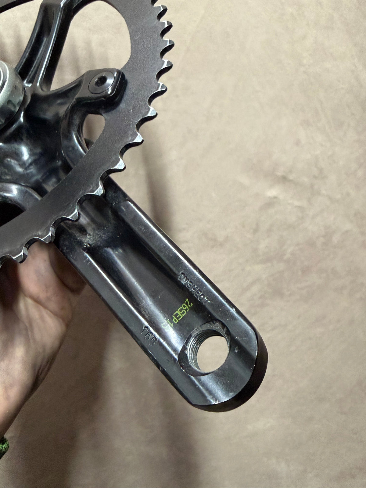 SRAM Omnium 165mm 48T Track Crankset – drive-side arm close-up