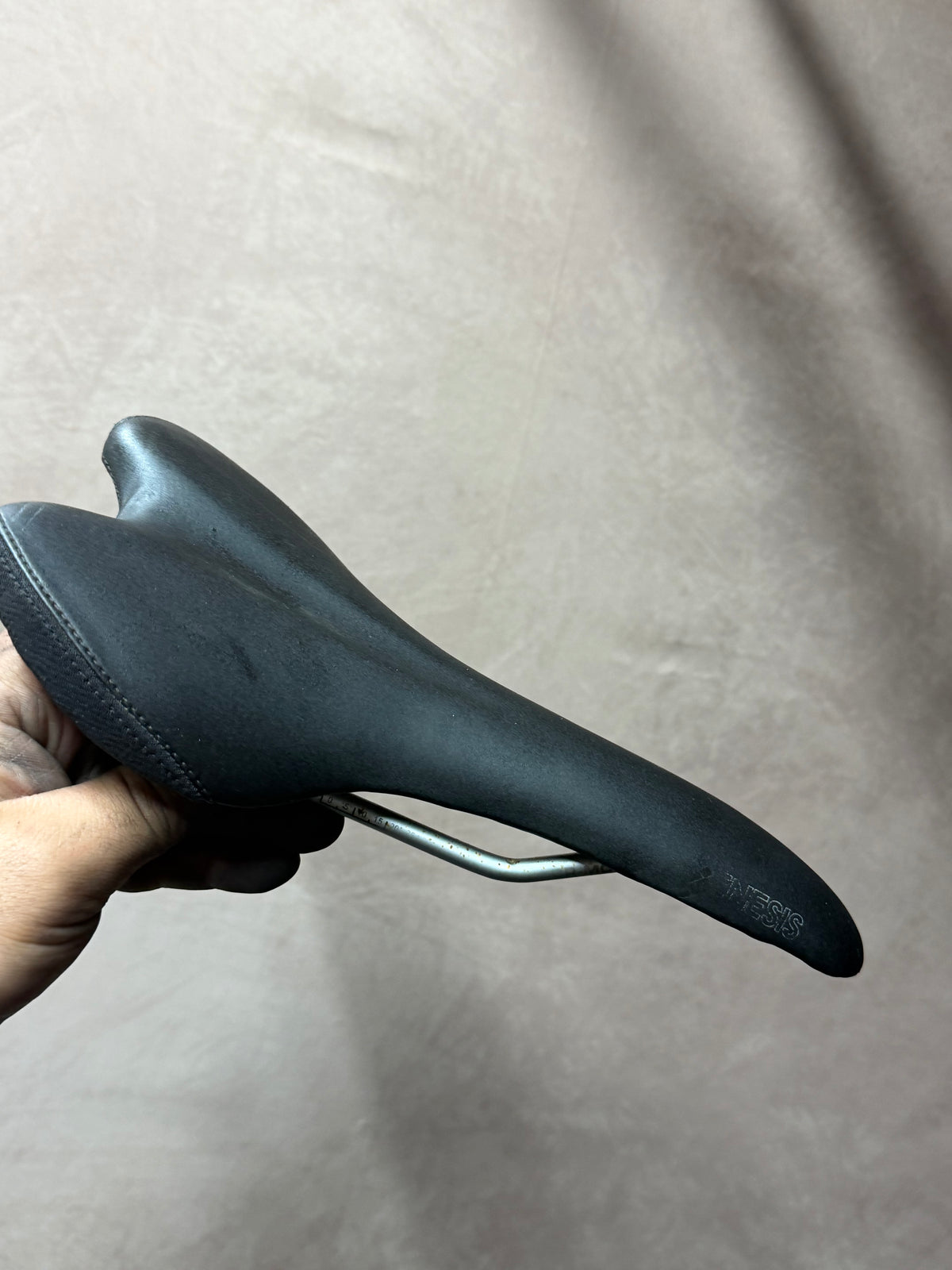 Black Bicycle Saddle – side profile