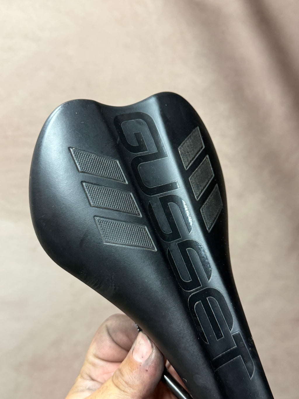 Gusset Bicycle Saddle – rear cover detail