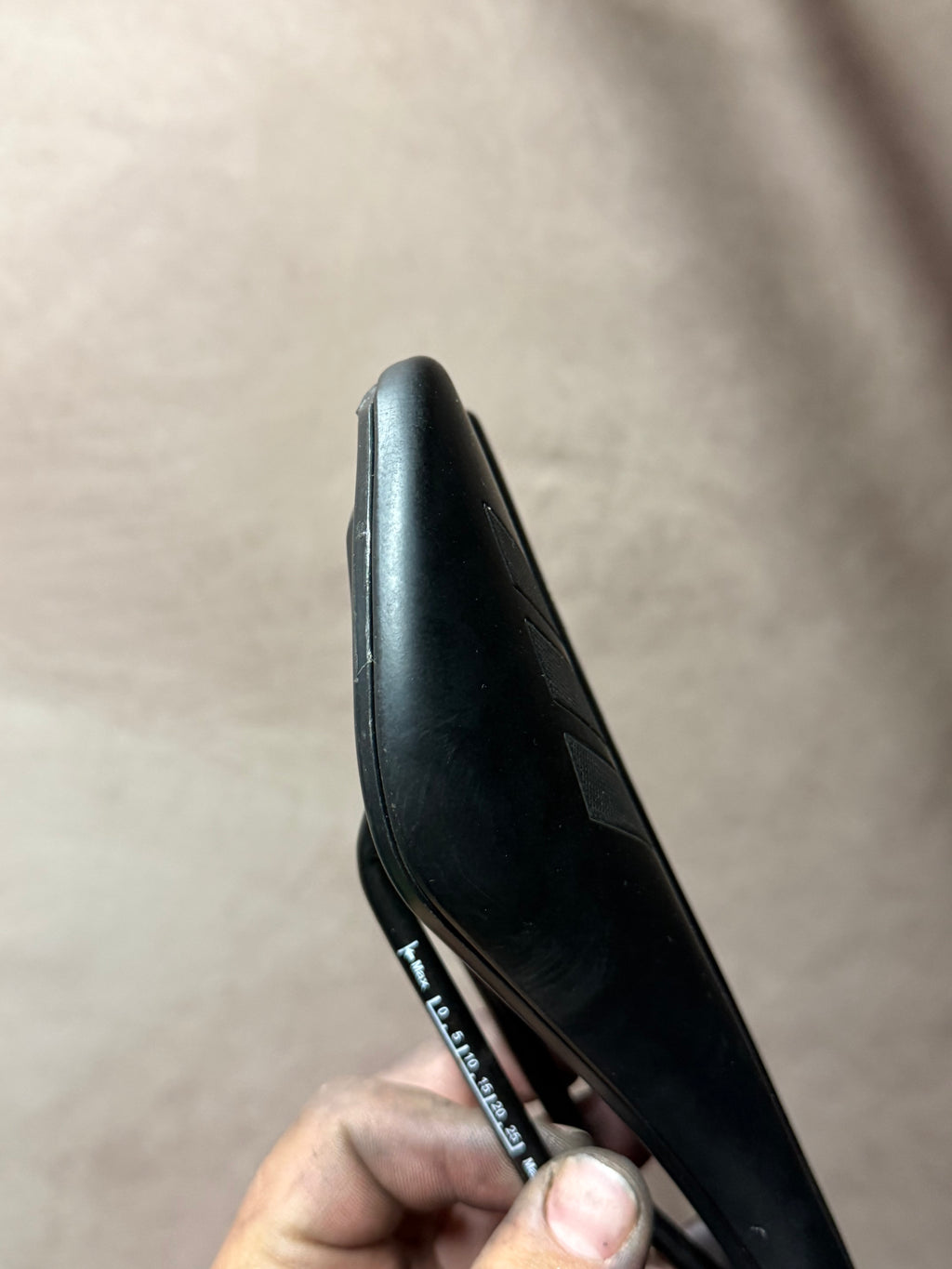 Gusset Bicycle Saddle – side profile