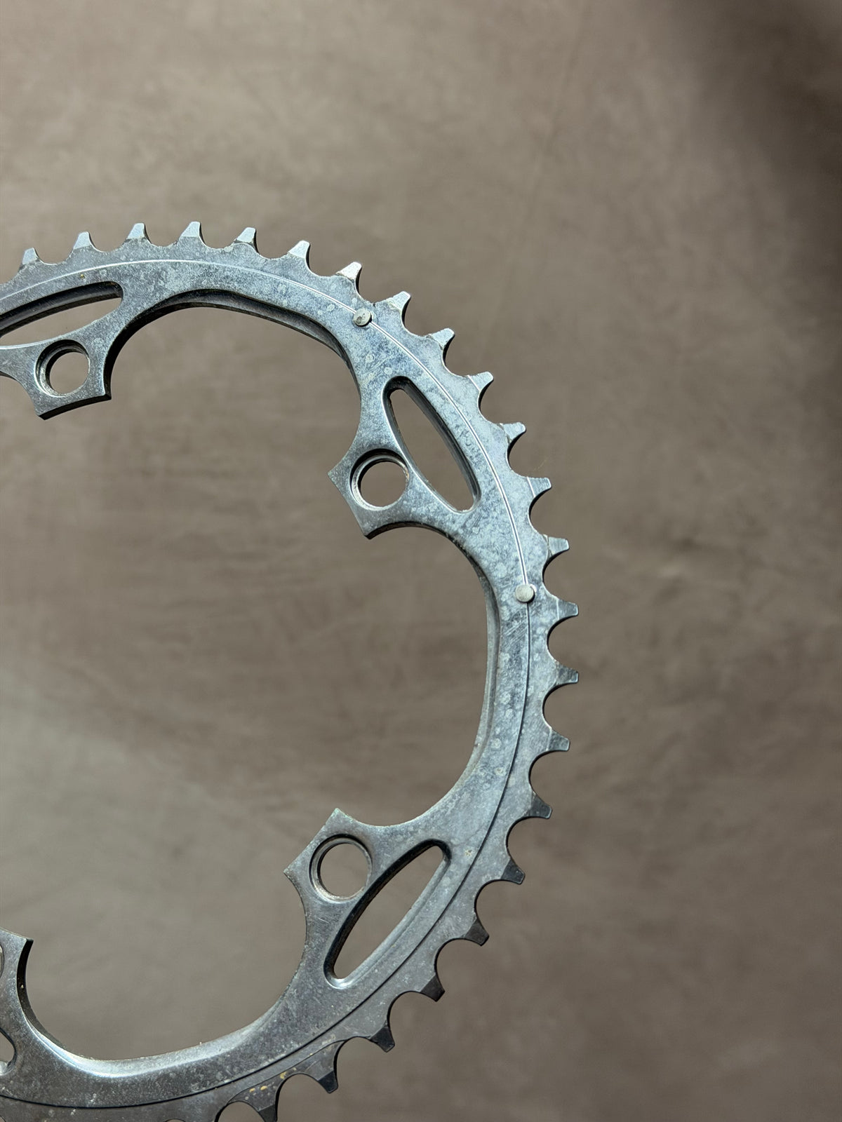 Road Chainring 46T 130 BCD 3/32in – mounting tabs and teeth