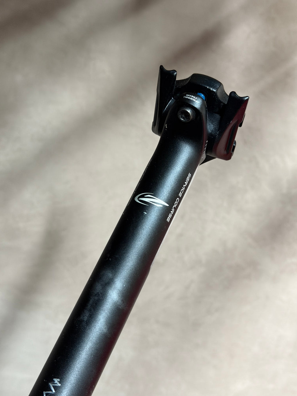 Zipp Aluminium Seatpost 27.2mm – rear of saddle clamp