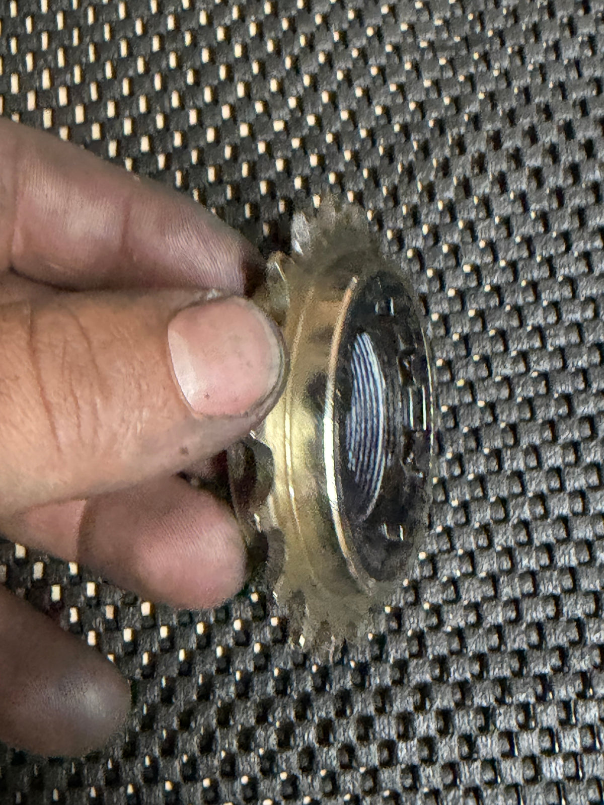 18T Single Speed Freewheel 1/8in – threaded centre and side profile