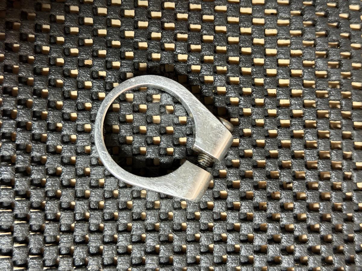 Bicycle Seatpost Clamp 32.2mm – clamp side view