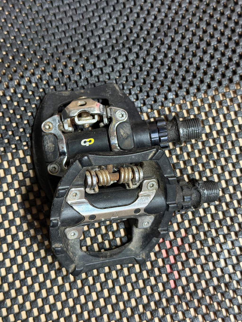 Boardman SPD MTB Clipless Pedals – opposite side of pedals