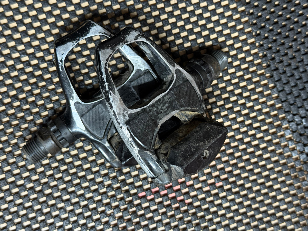 Shimano PD-R540 SPD-SL Road Pedals – binding and pedal body