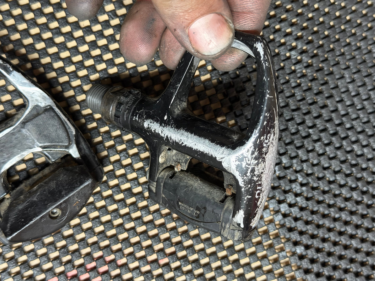 Shimano PD-R540 SPD-SL Road Pedals – pair of road pedals
