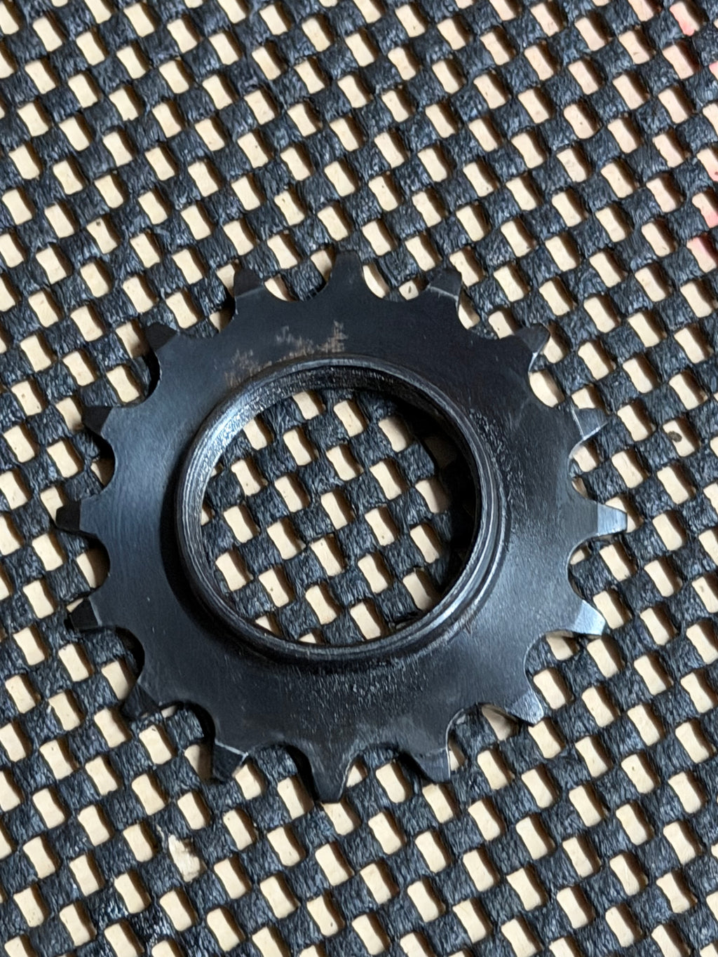 Shimano Dura-Ace Track Sprocket 16T 1/8in – reverse face
