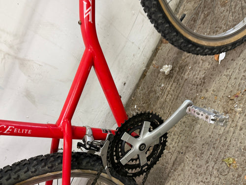90s Saracen MTB Bike Size Medium 26inch