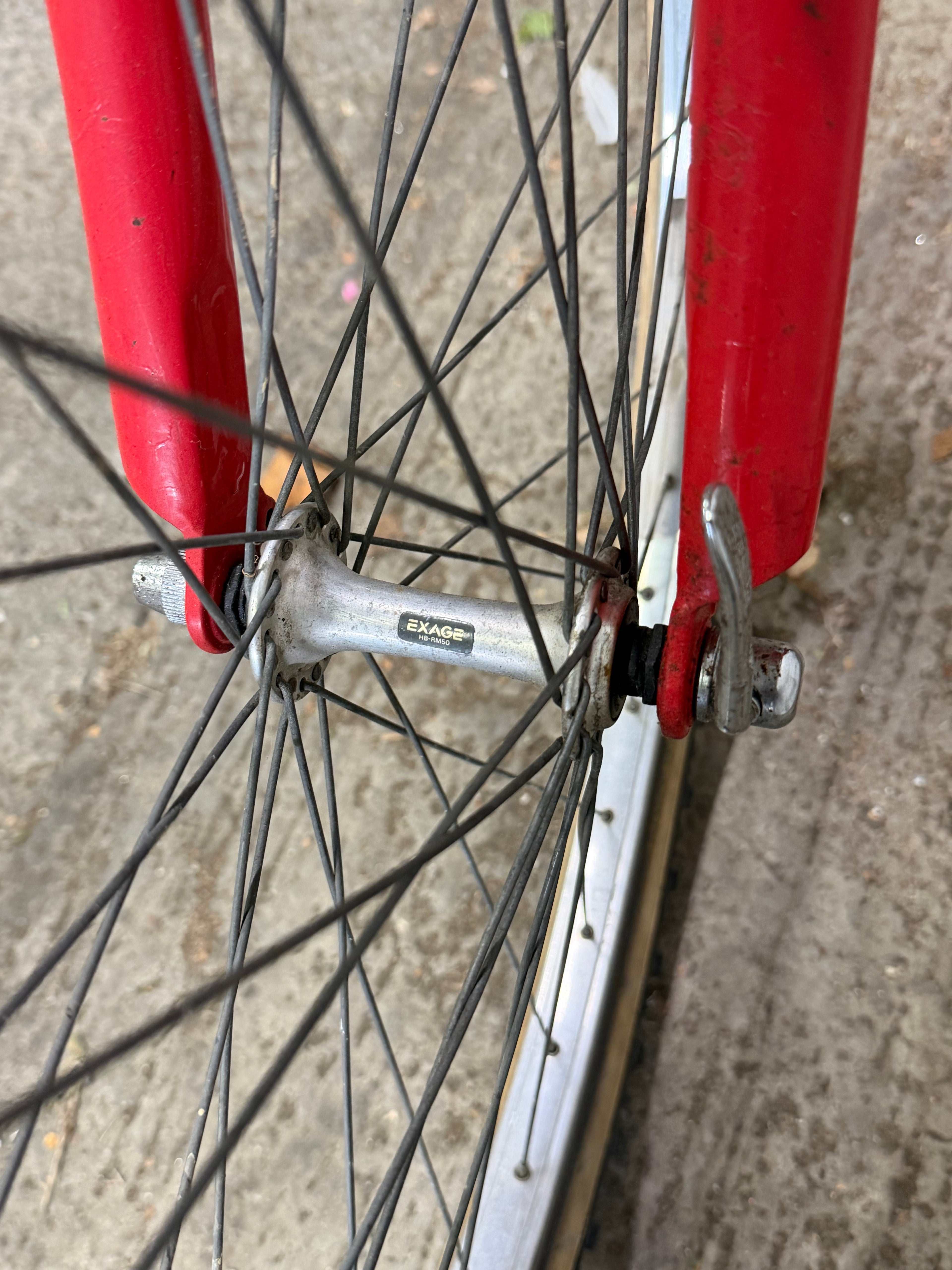 90s Saracen MTB Bike Size Medium 26inch