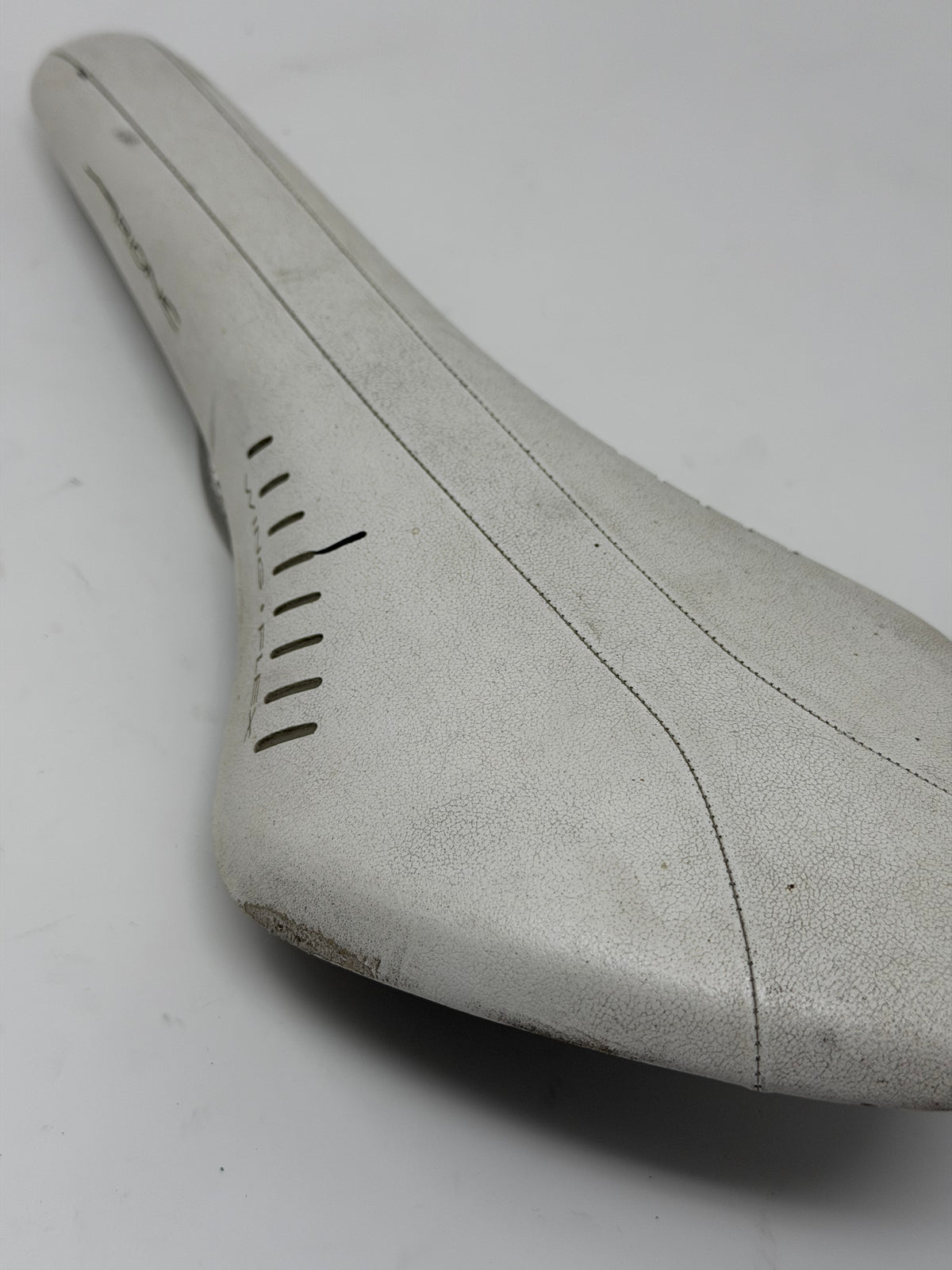 Fizik Arione Saddle