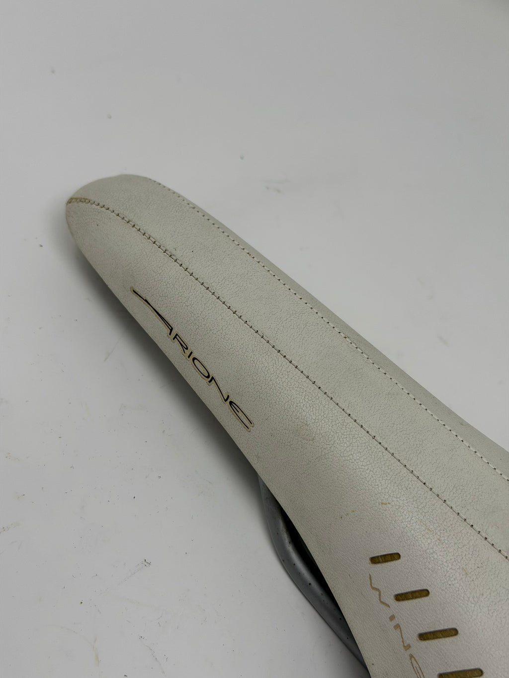 Fizik Arione Saddle