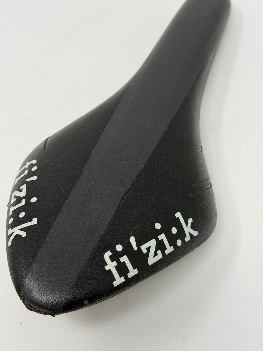 Fizik Arione Saddle