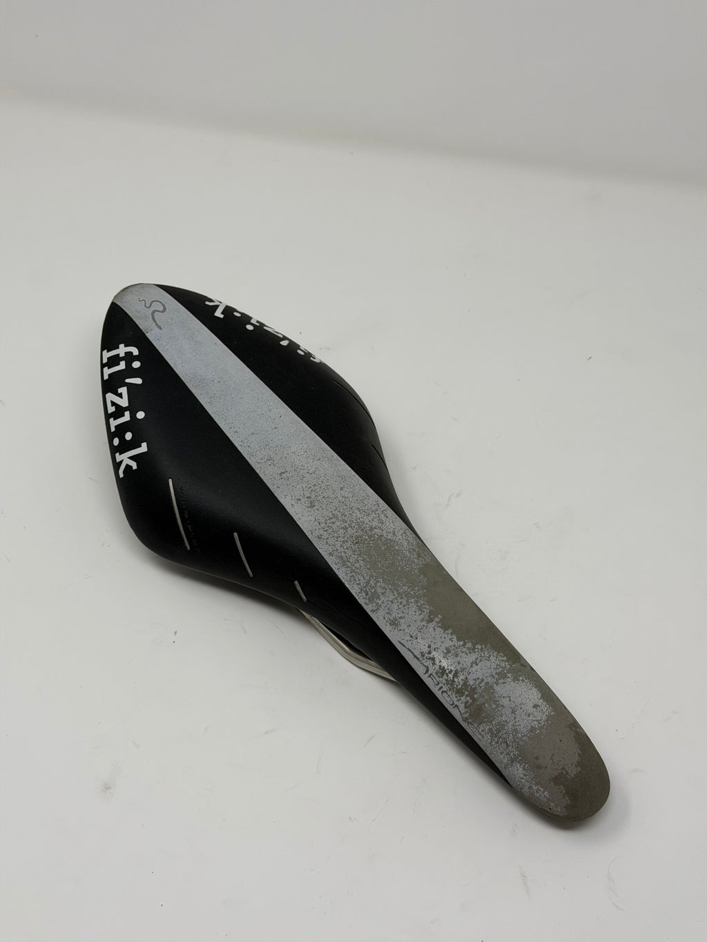 Fizik Arione Road Saddle Reflextive