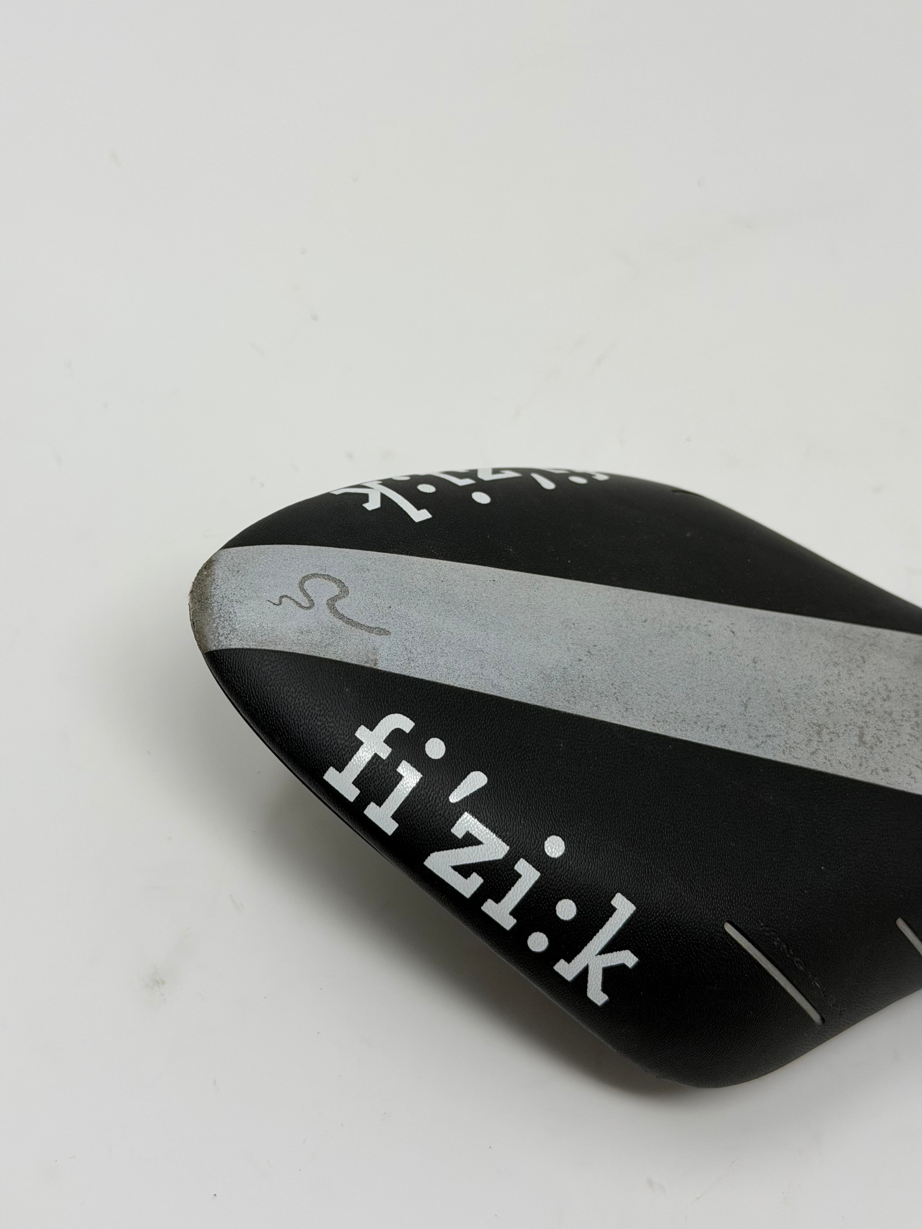 Fizik Arione Road Saddle Reflextive