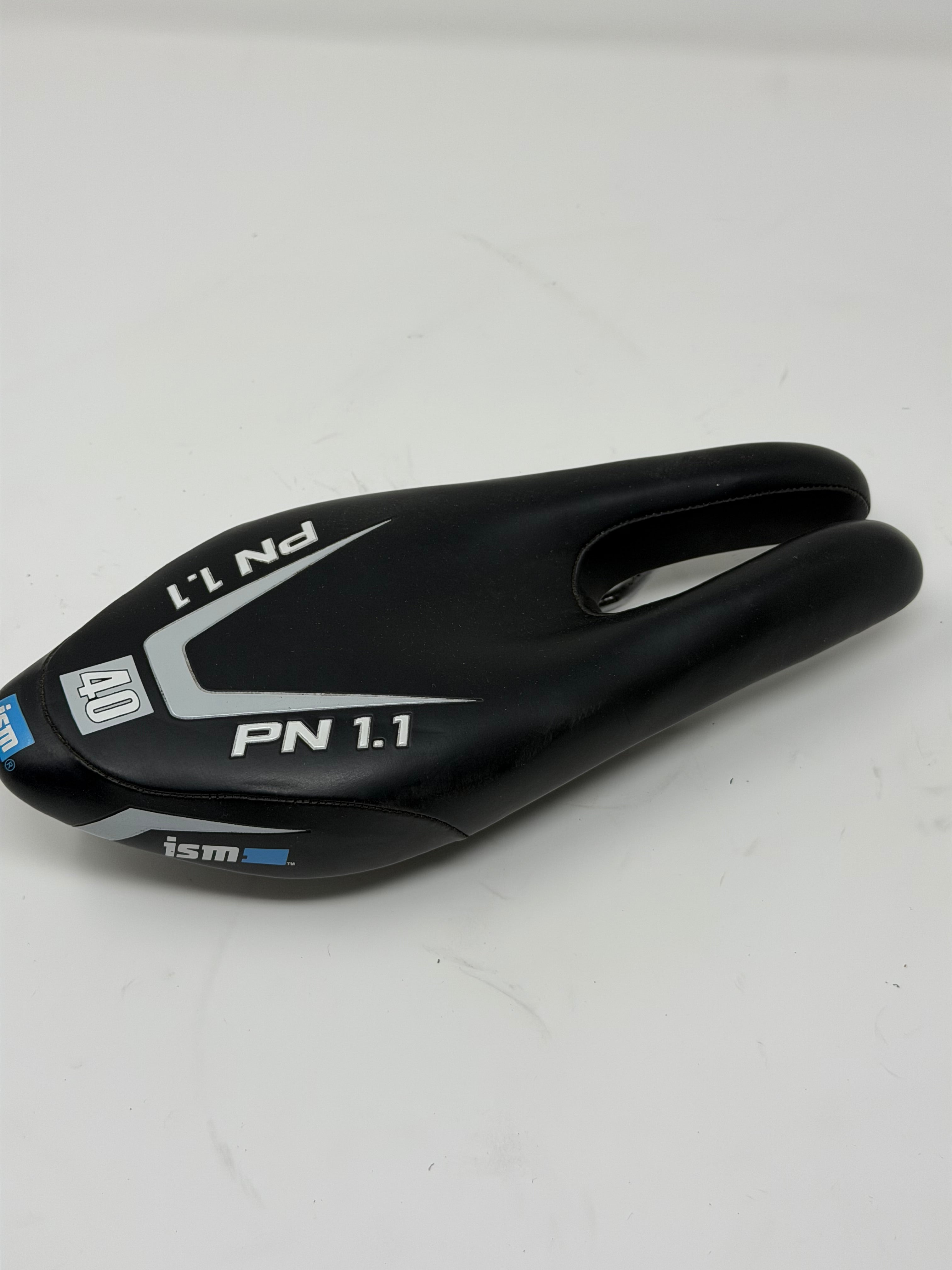 ISM PN 1.1 40 Road TT Saddle