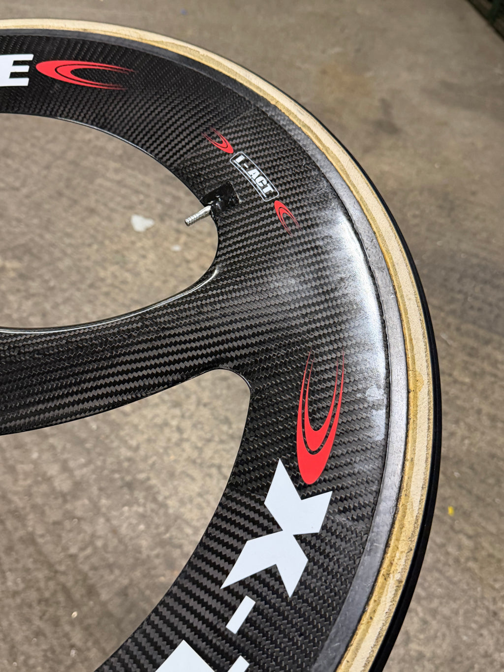X-Treme 3 Spoke Carbon Front Wheel