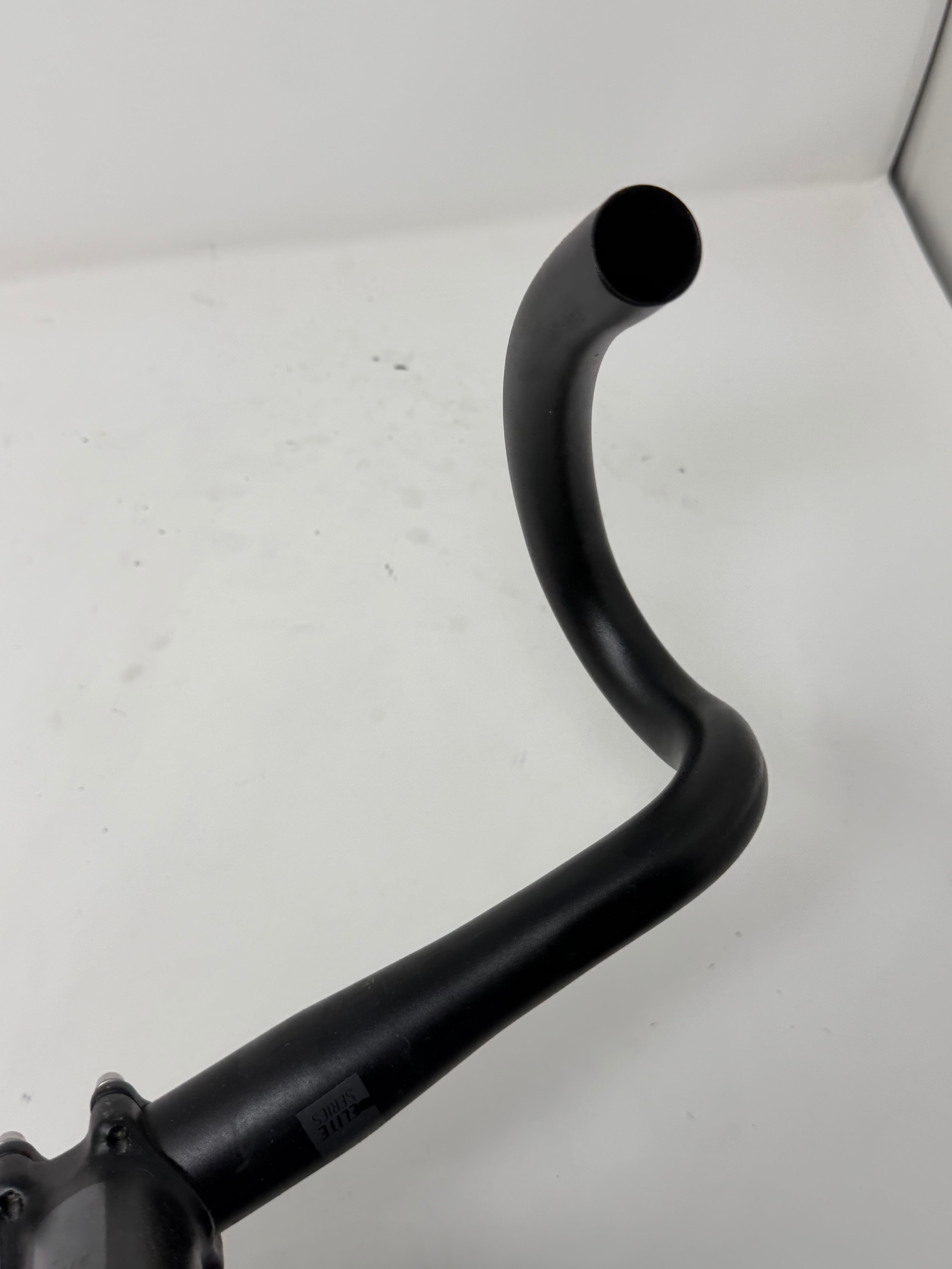 Boardman Elite Aluminium Handlebars and Stem 100mm 38cm