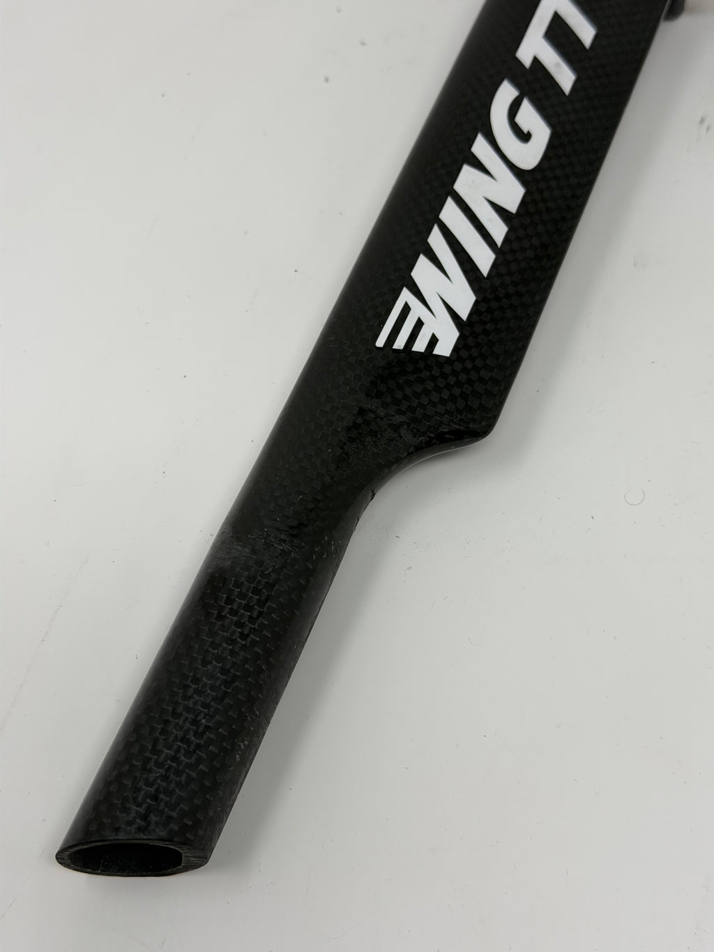 Wing TT Aero Carbon Seatpost 27.2 - product photo 2 | Miclo Bikes